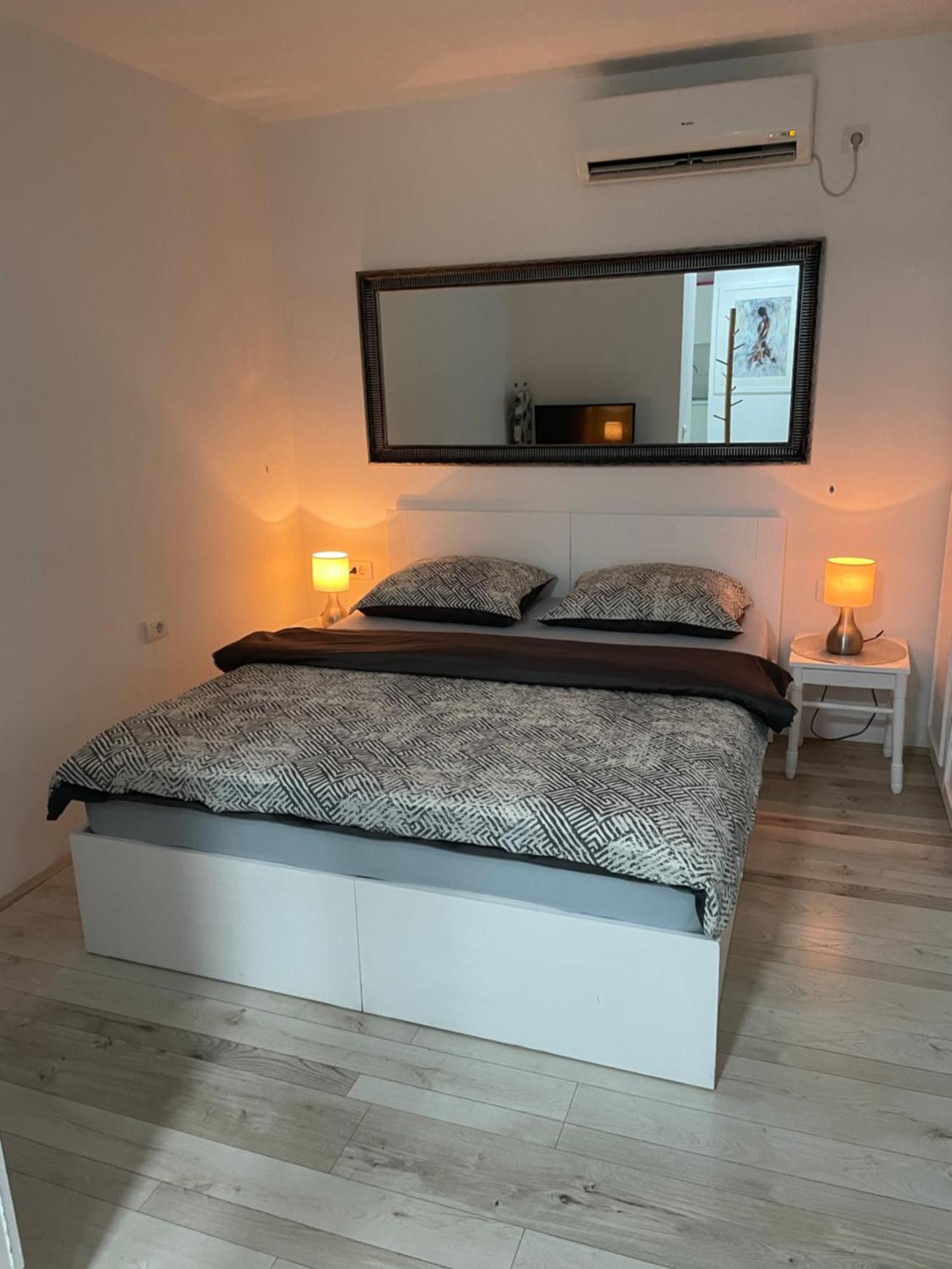 Apartman Park Требинье Экстерьер фото